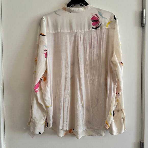 A New Day Top White Round Split Neck Floral Front Pocket Long Sleeve Sz X - Picture 5 of 5